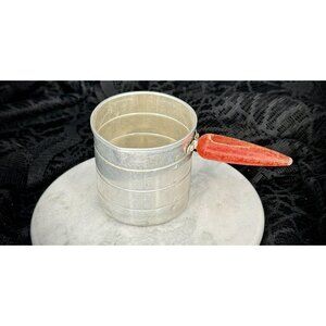 vintage US Standard aluminum measuring cup, 8 oz (1 cup) capacity.